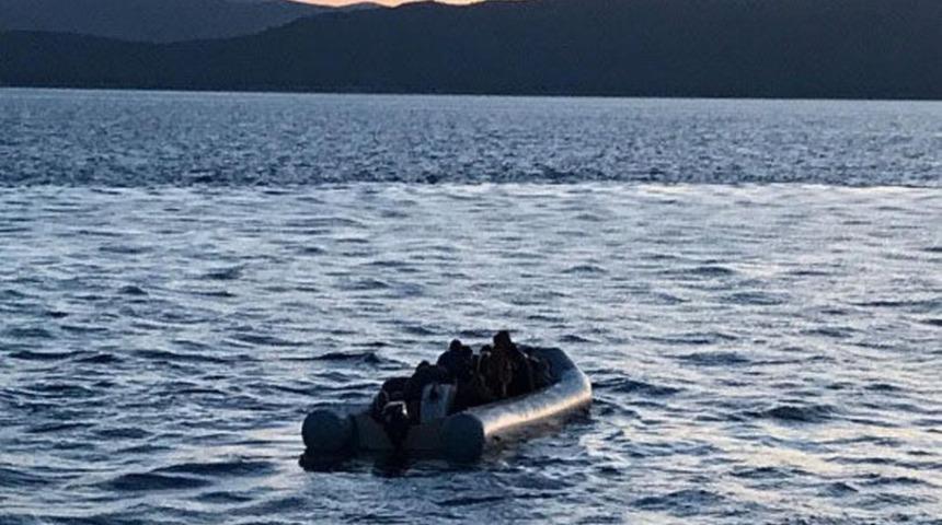 İzmir'de 216 düzensiz göçmen yakalandı