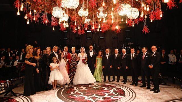 Sarıgül ve Çakır ailelerinin mutlu günü