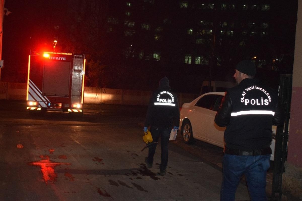 Malatya'da vagonların &uuml;st&uuml;nden atlayan gen&ccedil; y&uuml;ksek gerilim hattına kapılarak &ouml;ld&uuml;