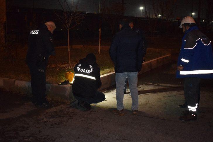 Malatya'da vagonların üstünden atlayan genç yüksek gerilim hattına kapılarak öldü G4