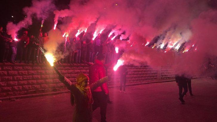 Kayserispor taraftarı moral verdi G2