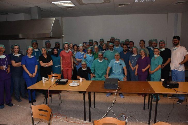 Onlarca doktor laparoskopi ve histereskopi canlı cerrahi operasyonuna katıldı G3