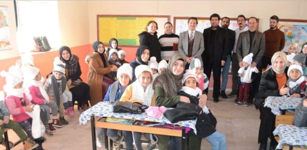 Van&rsquo;da &lsquo;Isıtan Eller&rsquo; projesi