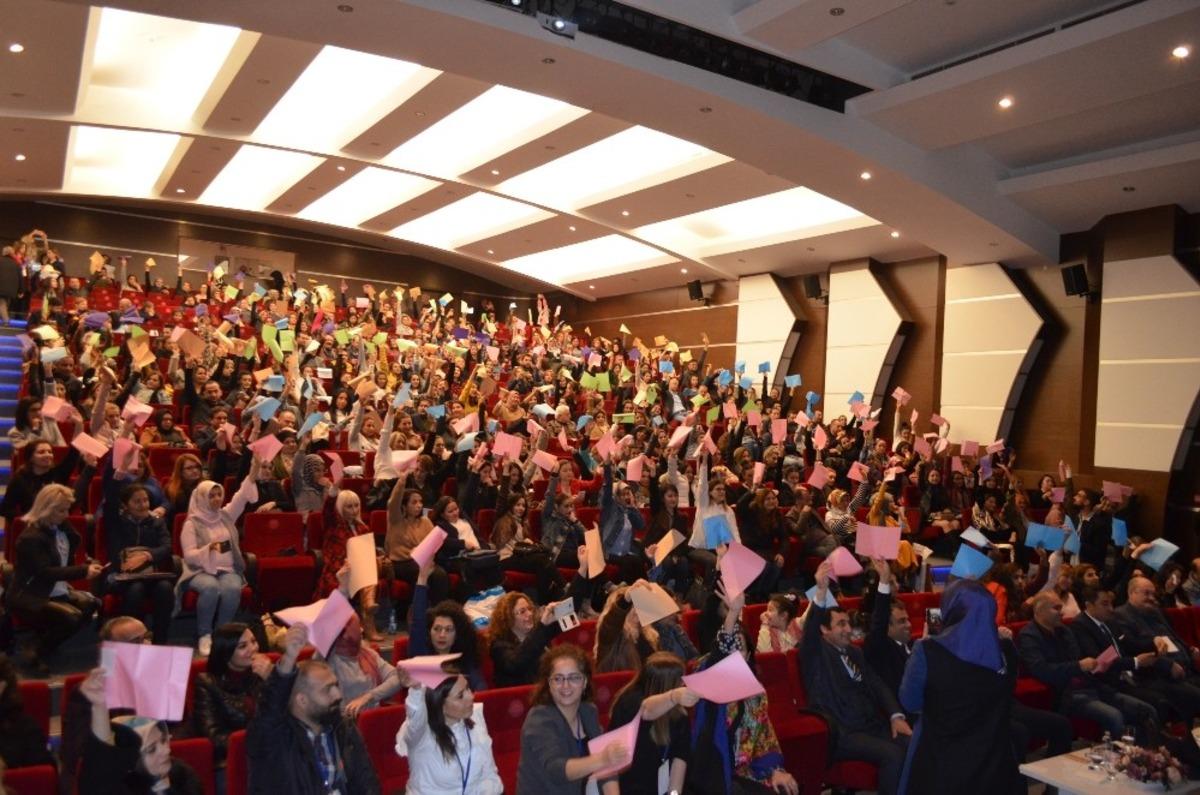 Erken &Ccedil;ocukluk Eğitimi Zirvesinin ilki Mersin&rsquo;de ger&ccedil;ekleştirildi