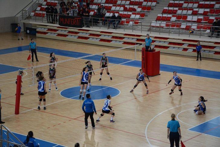 Anadolu Üniversitesi filede mağlup G3