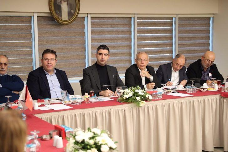 Başkan Gökhan Yüksel Kartal’ın muhtarları ile bir araya geldi G5