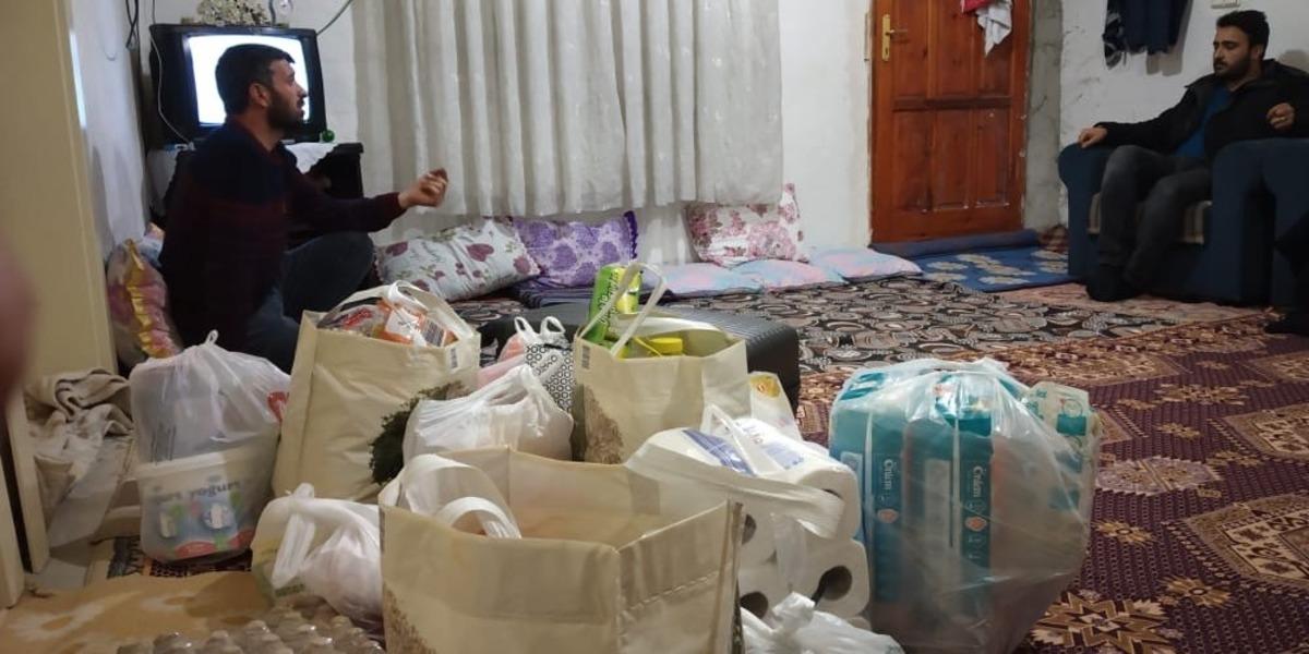 G&ouml;n&uuml;l El&ccedil;ilerinden mağdur aileye destek