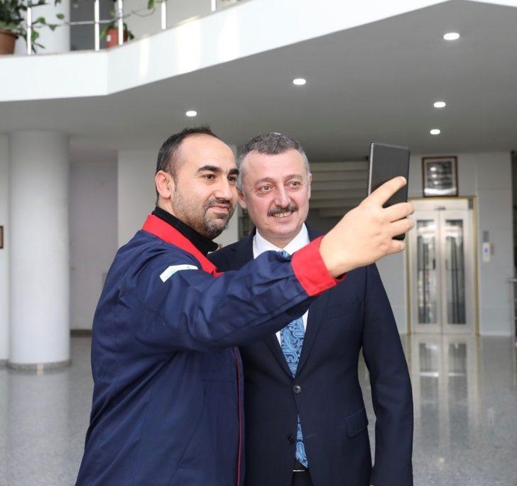 Başkan Büyükakın, emekçilerin sofrasına konuk oldu G2