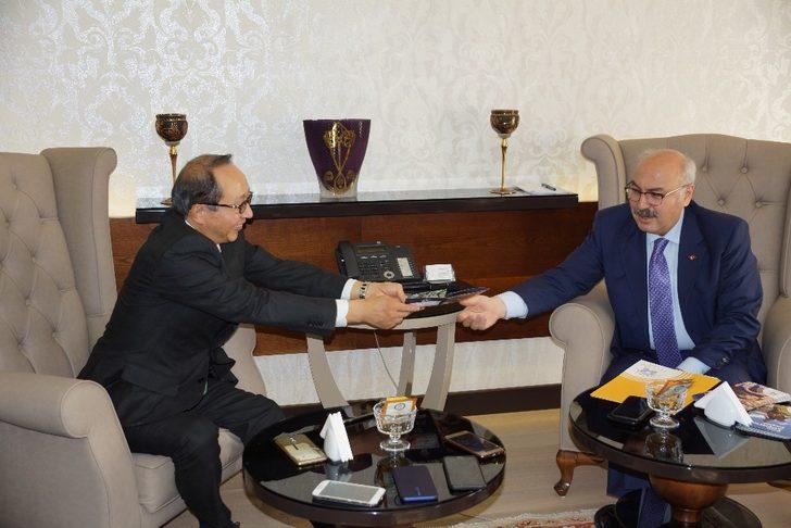 Japonya Başkonsolosu Nishimaki, Vali Köşger’i ziyaret etti G4