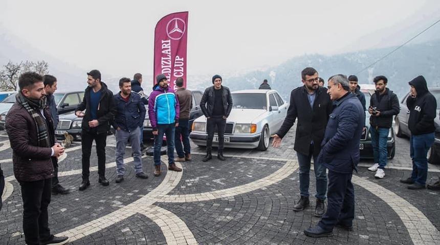 K&uuml;tahya otomobil tutkunlarını ağırladı