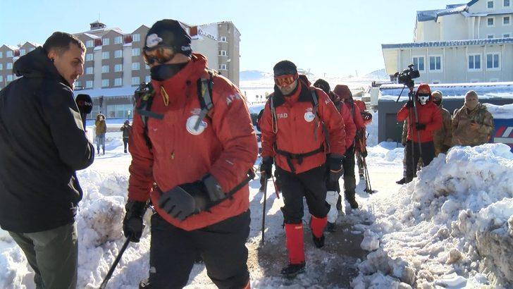 Uludağ'da kaybolan dağcılar aranıyor... Çalışmalar montun bulunduğu bölgede yoğunlaştı G1