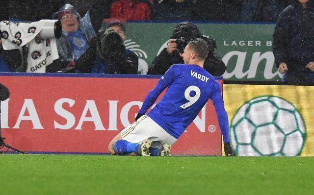 Leicester City şampiyon olduğu sezonu geride bıraktı