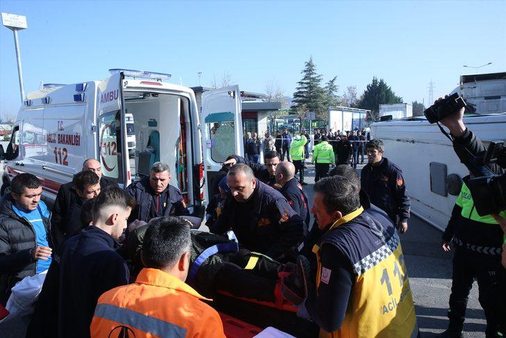 İzmit'te halk otobüsü ile tanker çarpıştı! Çok sayıda yaralı var G5