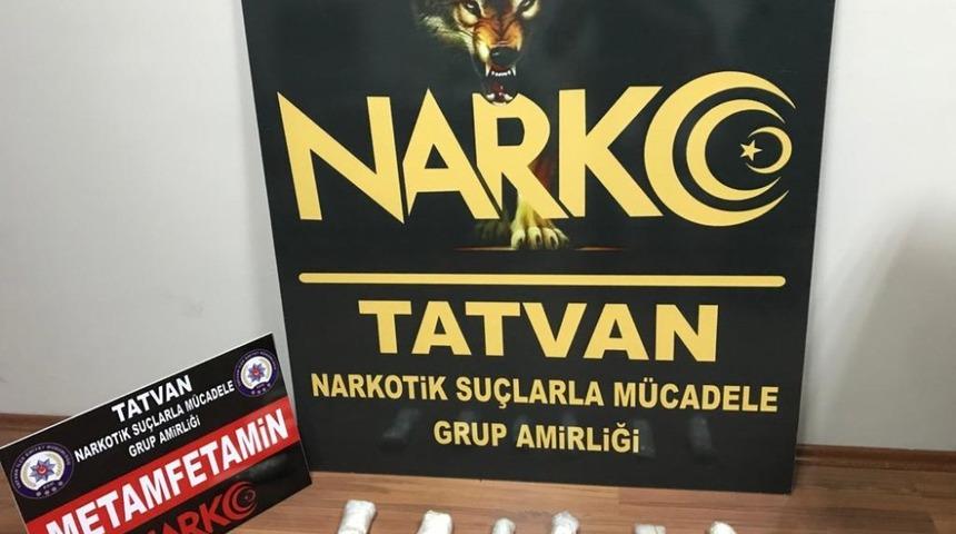Tatvan&rsquo;da metamfetamin maddesi ele ge&ccedil;irildi