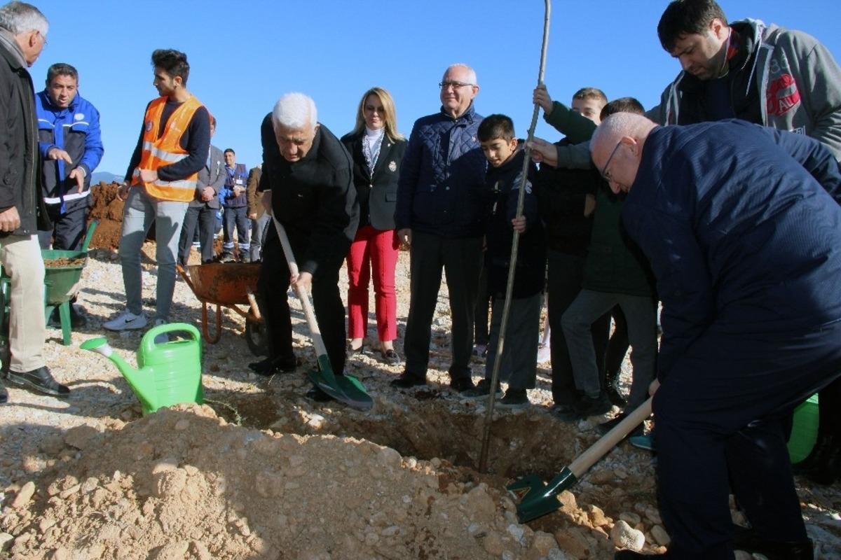 Başkan G&uuml;r&uuml;n: &ldquo;&Ccedil;evre yatırımlarından taviz yok&rdquo;
