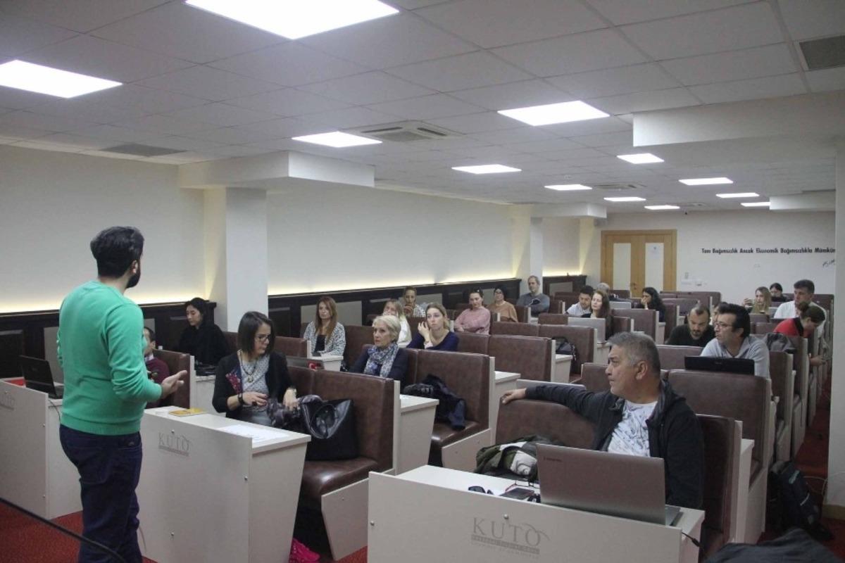 KUTO&rsquo;da dijital pazarlama ve grafik eğitimi