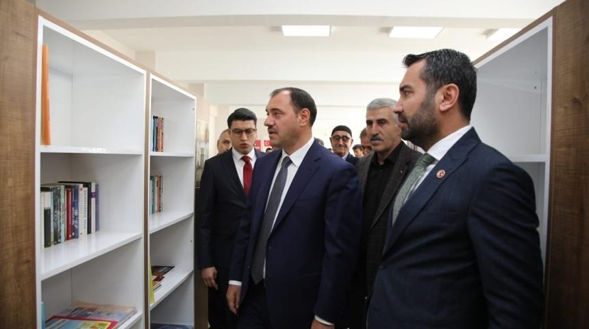 Şehit Kıratlı anısına yapılan k&uuml;t&uuml;phane a&ccedil;ıldı