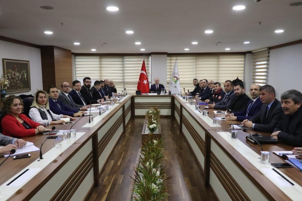 Başkan &Ouml;zl&uuml; &ccedil;alışmaları bizzat takip ediyor