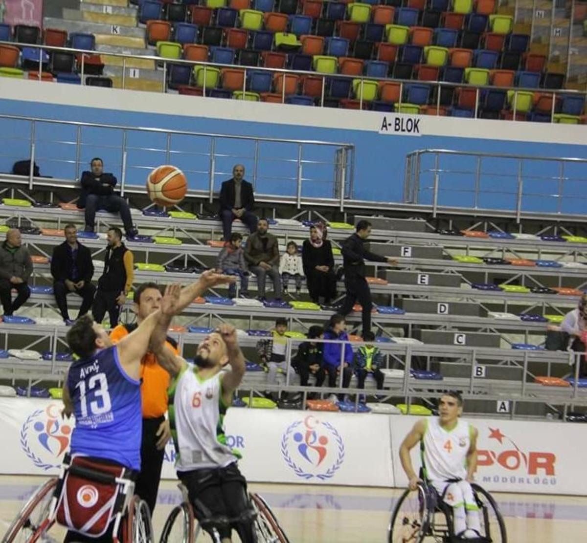 Şanlıurfa ekibi Bağcılara ge&ccedil;it vermedi