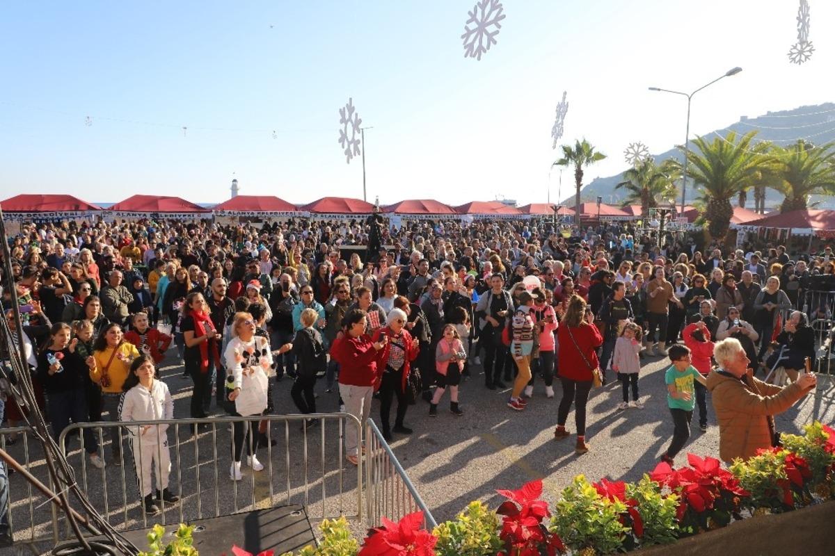 Alanya&rsquo;da Noel Pazarı 10&rsquo;uncu yılını kutladı