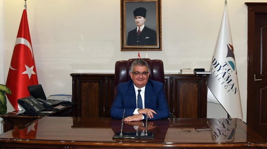 Vali Pekmez, D&uuml;nya İnsan Hakları G&uuml;n&uuml;n&uuml; kutladı