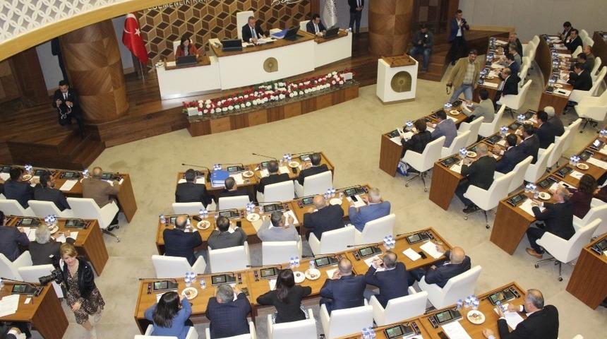 Uysal&rsquo;dan meclis &uuml;yelerine " Hayır"  tepkisi