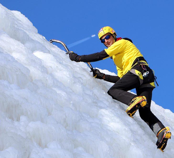 Erzurum'un yapay buz parkı ünlü dağcıya ev sahipliği yaptı G1