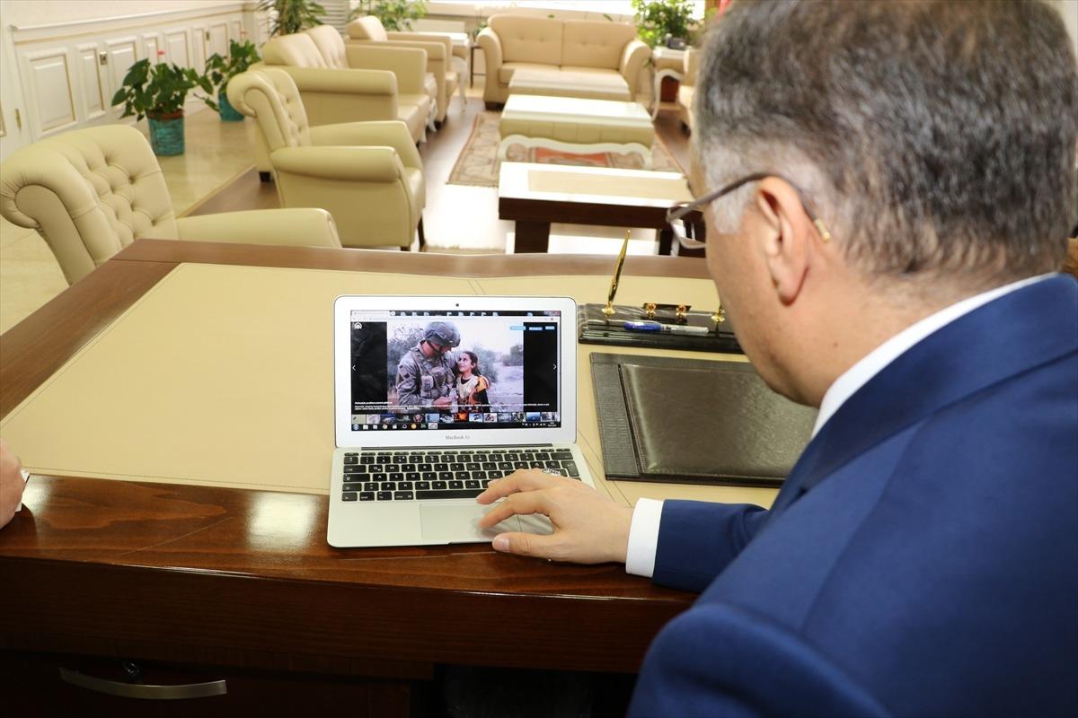 Sinop Valisi K&ouml;ksal Şakalar AA'nın "Yılın Fotoğrafları" oylamasına katıldı