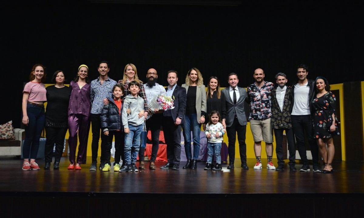 Menteşe Tiyatrosuna Denizli&rsquo;den tam puan