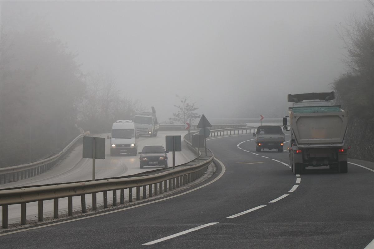 Batı Karadeniz'de yoğun sis etkili oldu