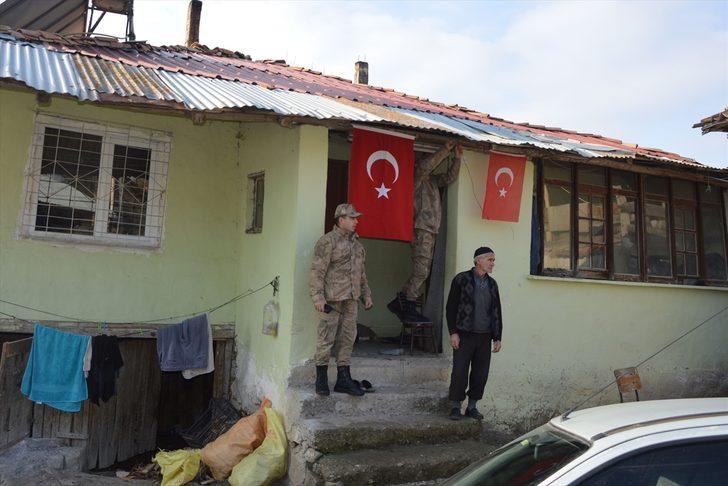 Şırnak'ta şehit olan askerin ailesine şehadet haberi verildi G5