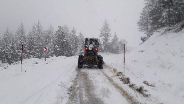 Kahramanmaraş’ta kar temizleme çalışmaları sürüyor