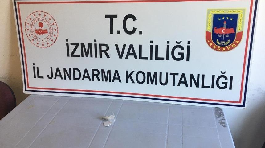 İzmir’de 5 suçtan aranan şahıs yakalandı