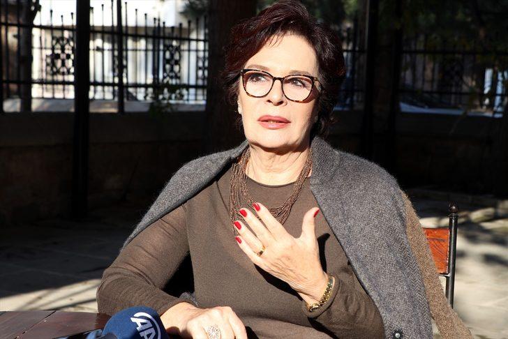 Sanatçı Koçyiğit: "'Tüm dünyada kadına şiddet var' sözüne sığınmamamız lazım" G2