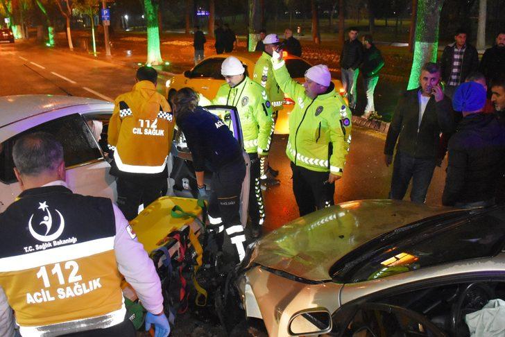 Malatya'da zincirleme kaza: 2'si bebek, 5 yaralı G4