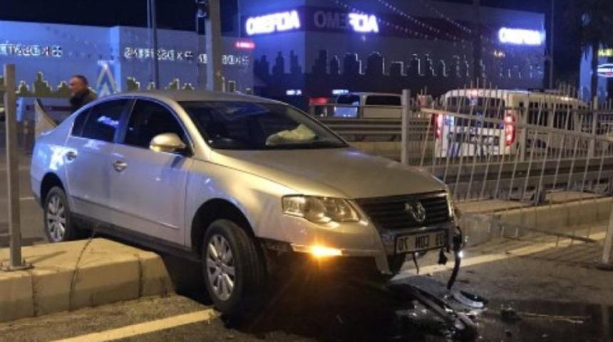 Kuşadası’nda alkollü sürücü kaza yaptı