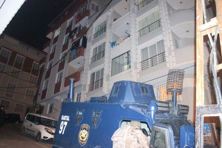 İstanbul’da silahlı suç örgütüne darbe! Gözaltılar var G4