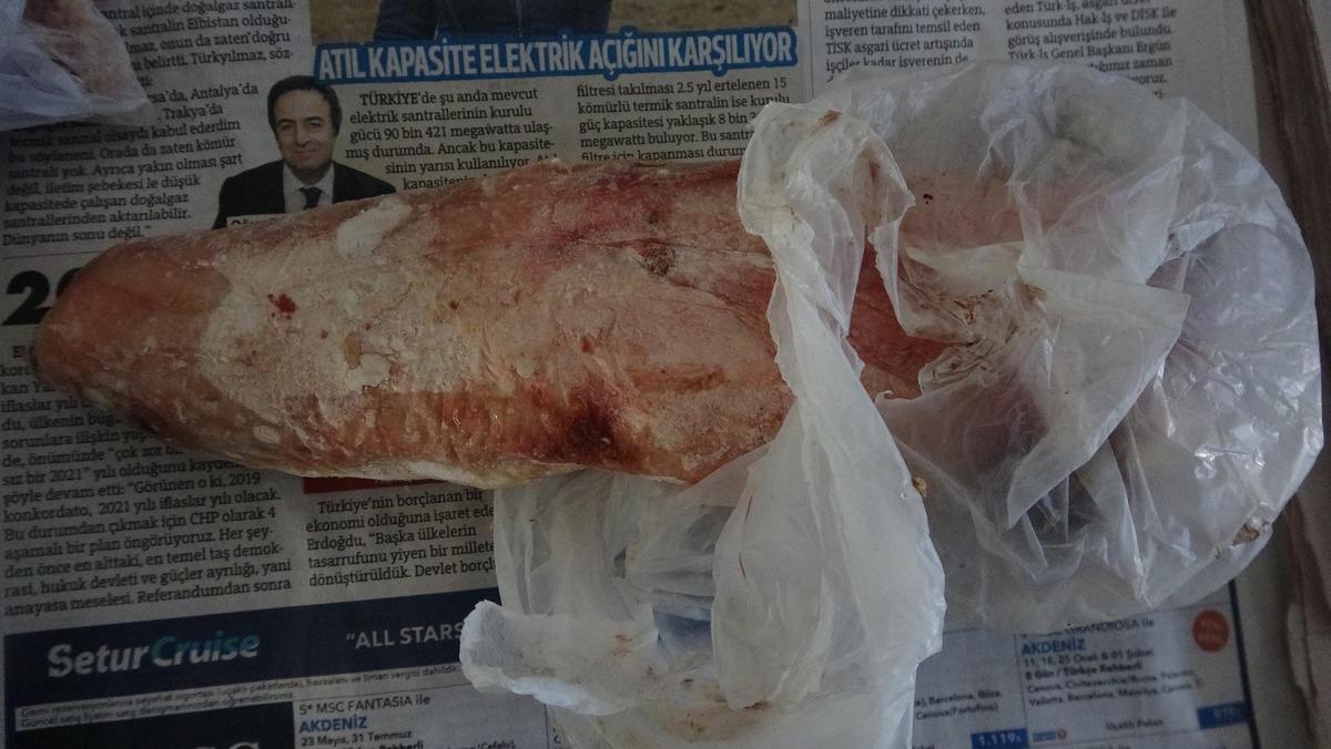 Aylarca sıra bekliyorlar! Devenin sucuğundan sonra diline de b&uuml;y&uuml;k ilgi