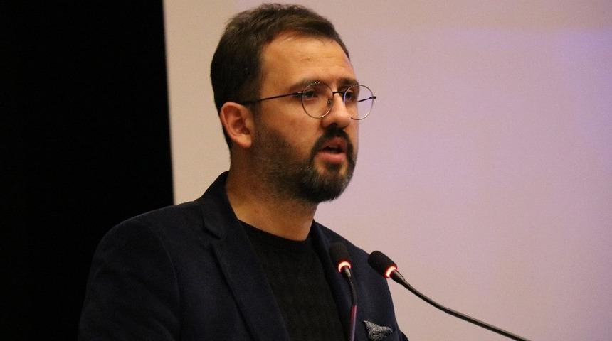 Gen&ccedil; Kalemler Topluluğu Yazarlık At&ouml;lyesi konuğu, yazar Tolga Akpınar oldu