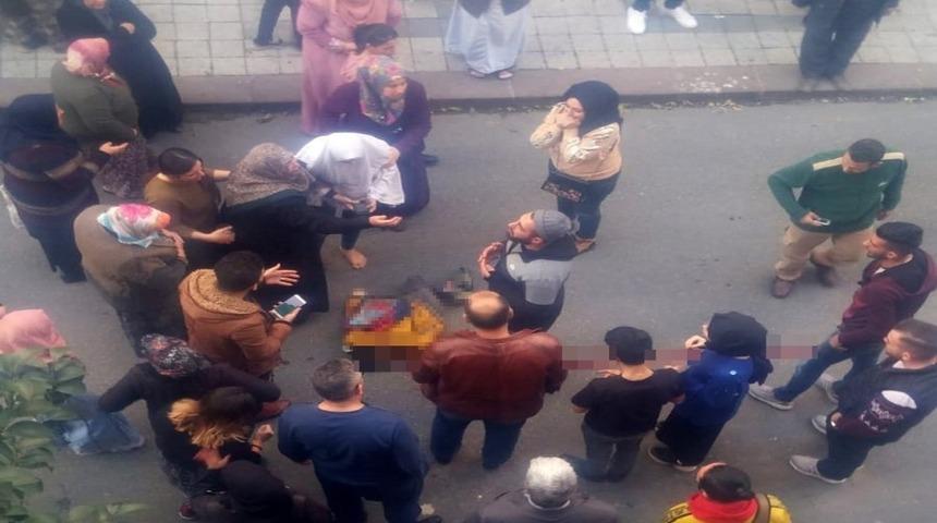 (&Ouml;zel) K&uuml;&ccedil;&uuml;k&ccedil;ekmece&rsquo;de yaşanan servis kazasının yeni g&ouml;r&uuml;nt&uuml;s&uuml; ortaya &ccedil;ıktı