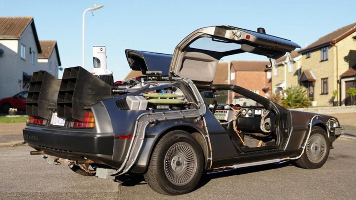 Bu araba i&ccedil;in 600 bin TL ve 5 ayını harcadı! 