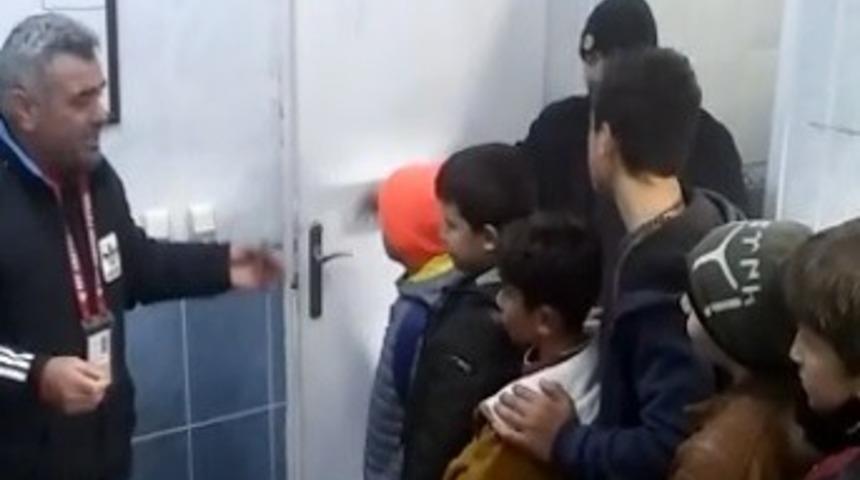 Teknik direkt&ouml;r oyuncularına 40&rsquo;ar lira prim dağıttı