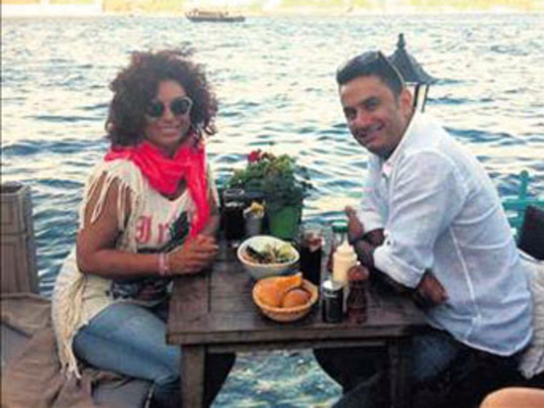 59'luk oyuncuya 36'lık sevgili