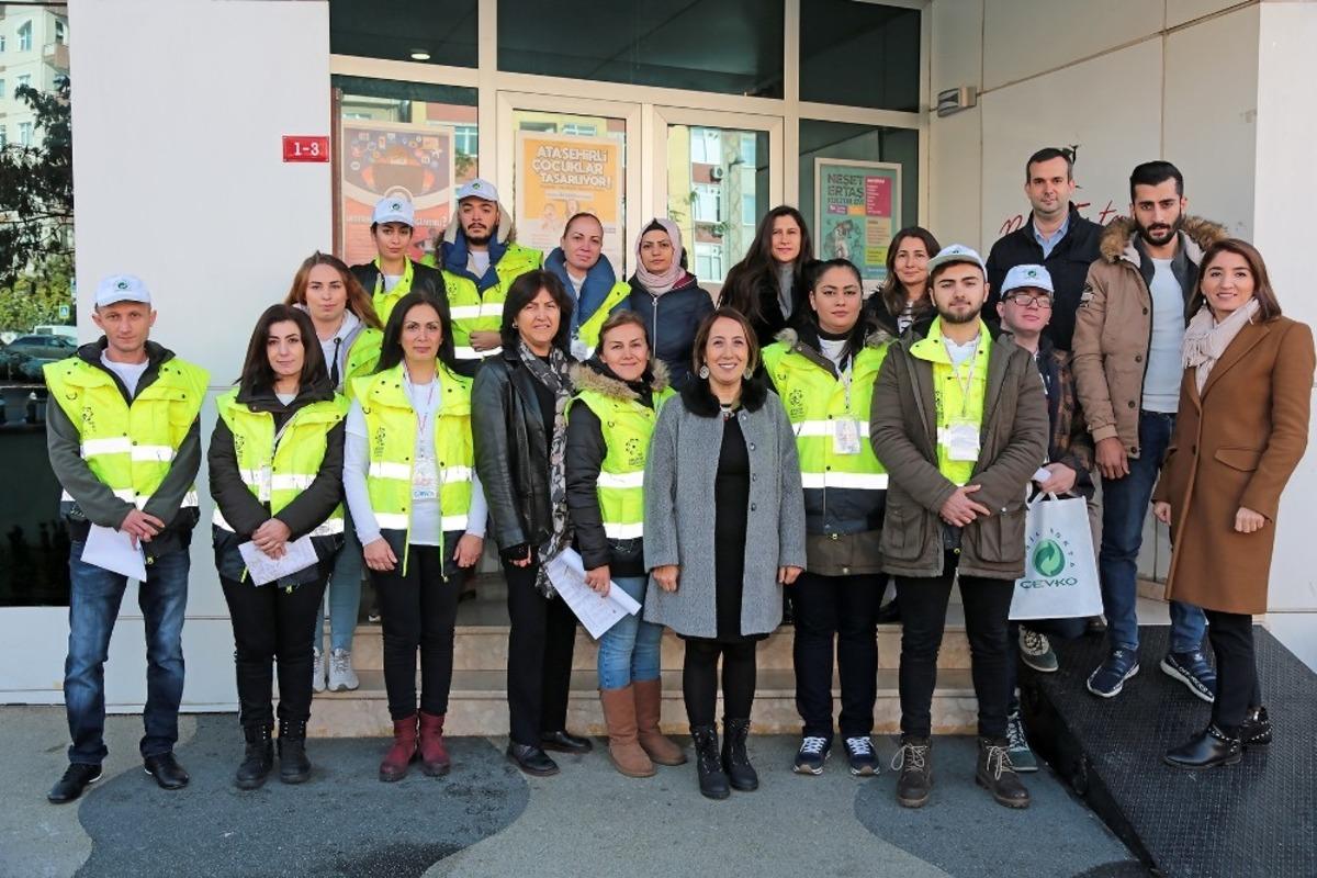 Ataşehir&rsquo;de kapılar &ccedil;evre bilinci i&ccedil;in &ccedil;alınıyor
