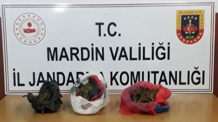 Durdurulan ara&ccedil;tan esrar &ccedil;ıktı