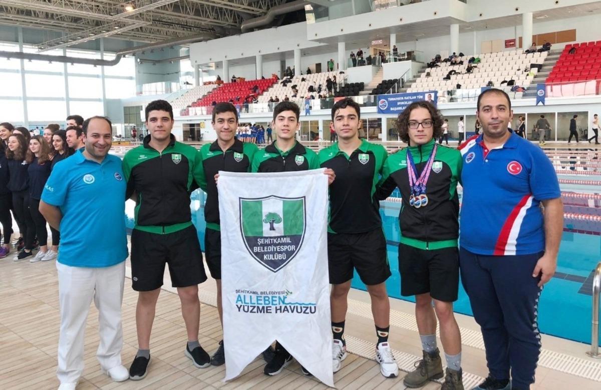 Kış Şampiyonası&rsquo;ndan 5 madalya ile d&ouml;nd&uuml;ler