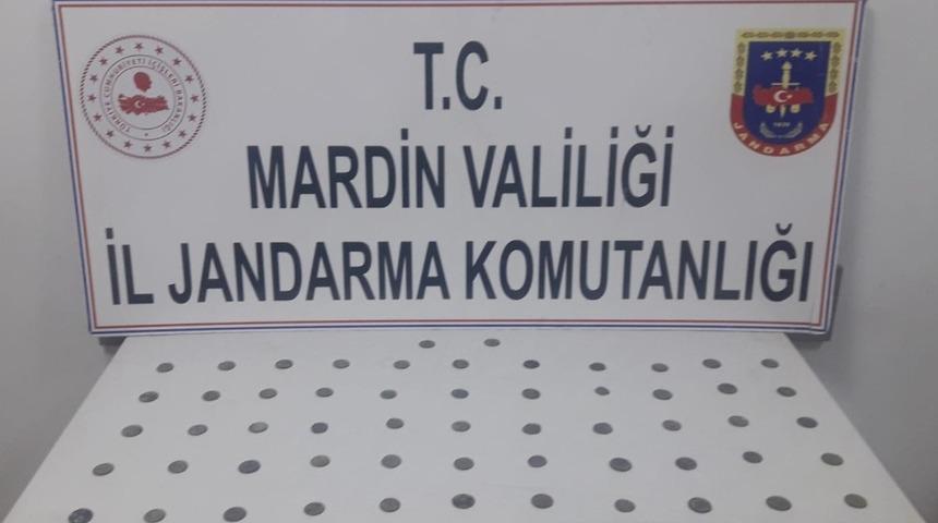 Tarihi eser kaçakçıları jandarmadan kaçamadı