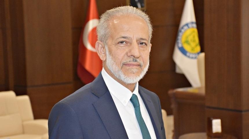 HR&Uuml; Rekt&ouml;r&uuml; &Ccedil;elik, ilk &uuml;&ccedil;e girdi