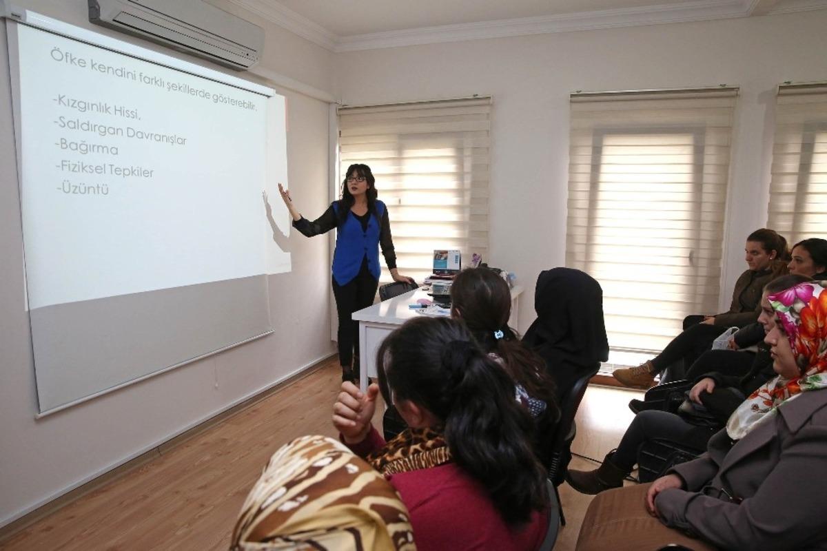 4 bin 304 kadının hayatına dokundular