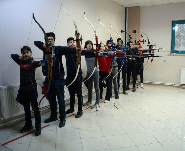 Manisa’da okçuluk kurslarına yoğun ilgi G4